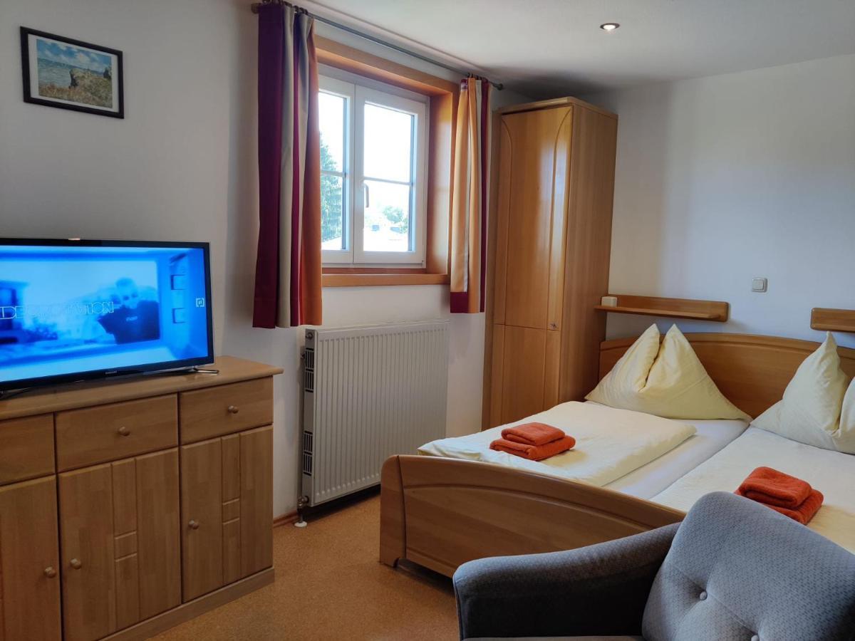 Pension Holzapfel Sankt Georgen im Attergau Kamer foto